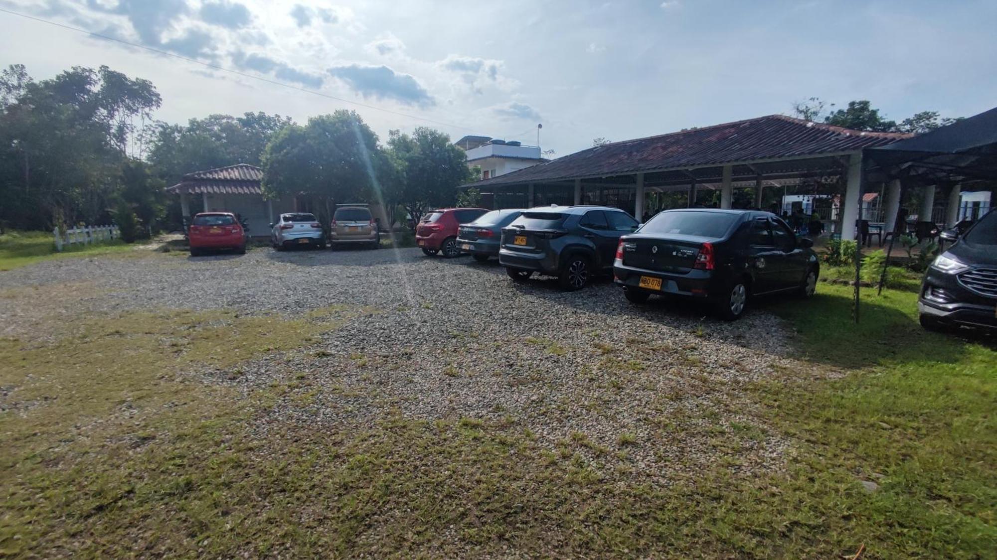 Hotel Campestre Mastranto Villavicencio Bagian luar foto